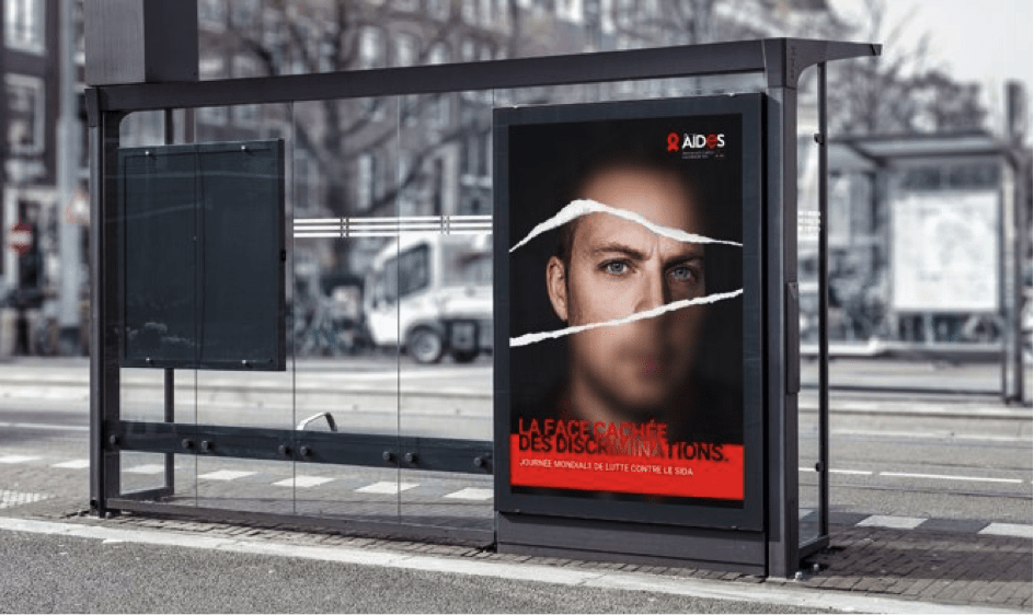 Campagnes Aides "la face cachée de la discrimination", sur abri bus