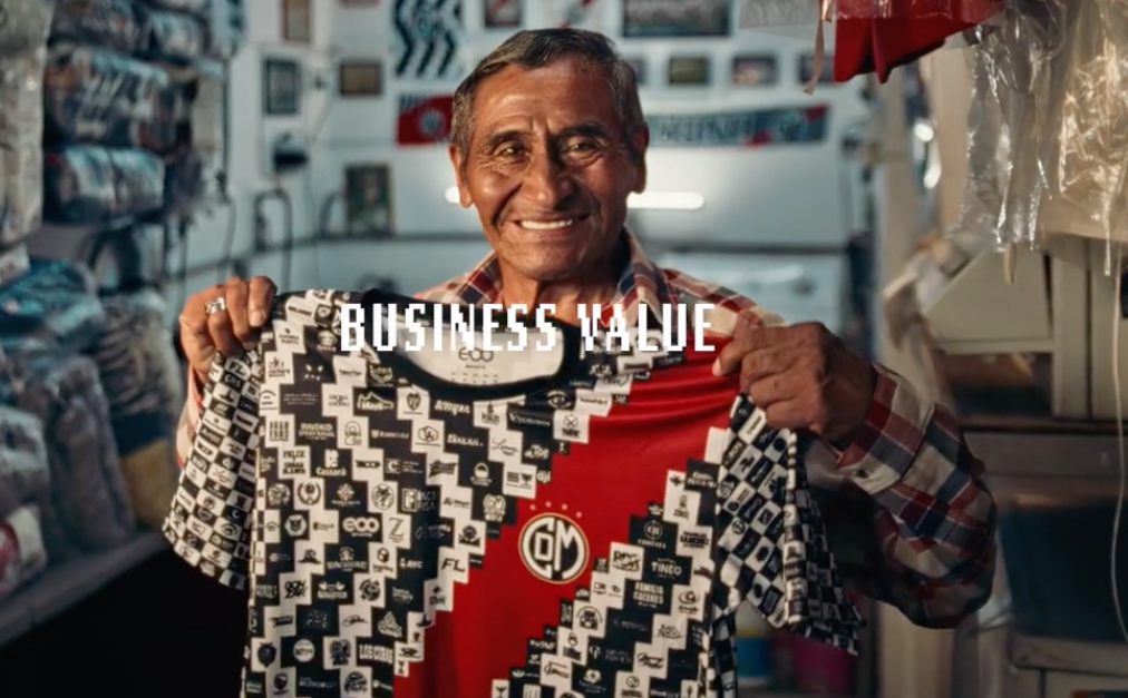 Club deportivo Municipal maillot sponsors